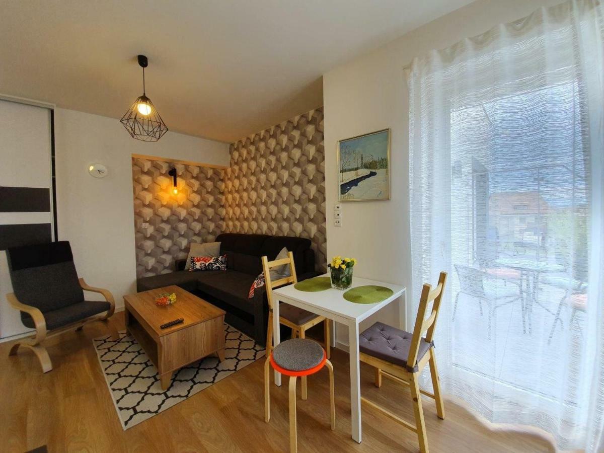 코워브제크 Apartament Azure 19 - 365Pam 아파트 외부 사진